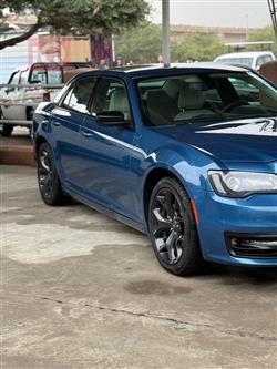 کرایسلەر 300